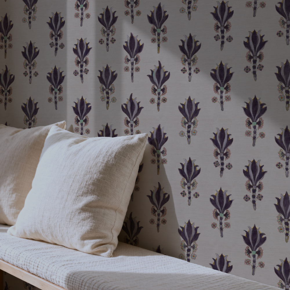 Antiquity Wallpaper, Lingering Love