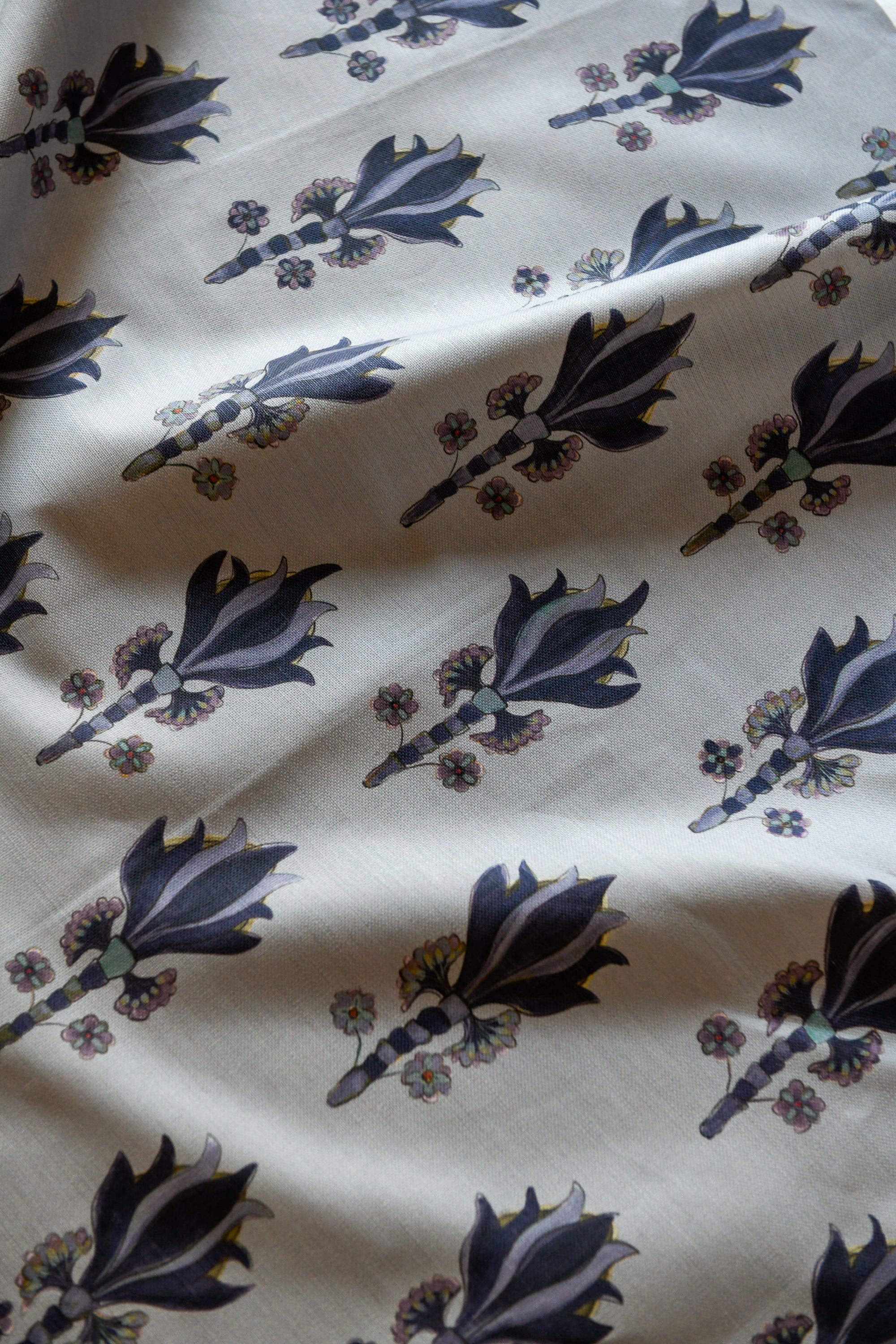 Antiquity Fabric, Lingering Love