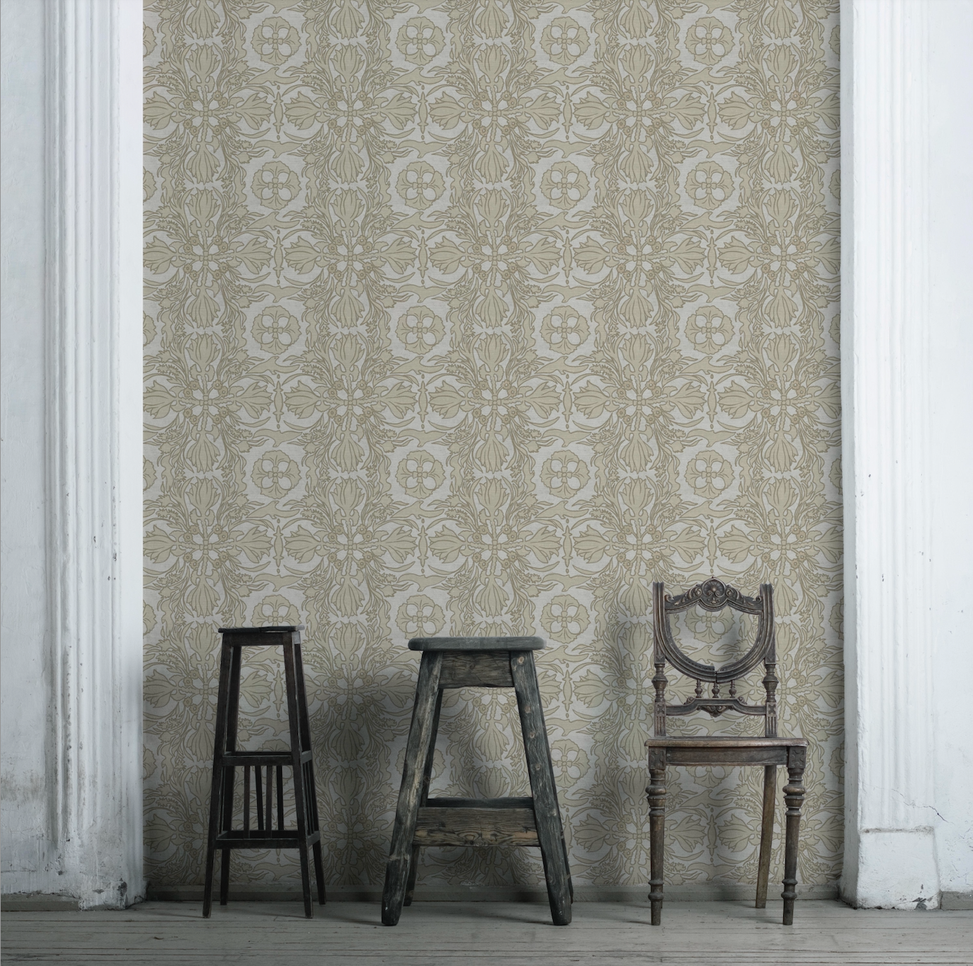 Eco-friendly grasscloth wallcovering with organic texture