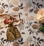 Rose Wallpaper, Devozione