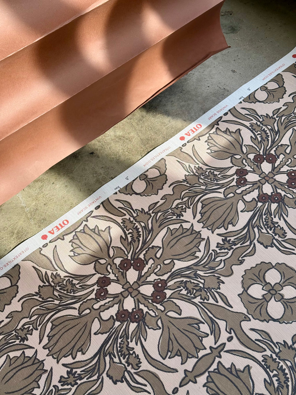 Modern baroque wallpaper with botanical and bird motifs